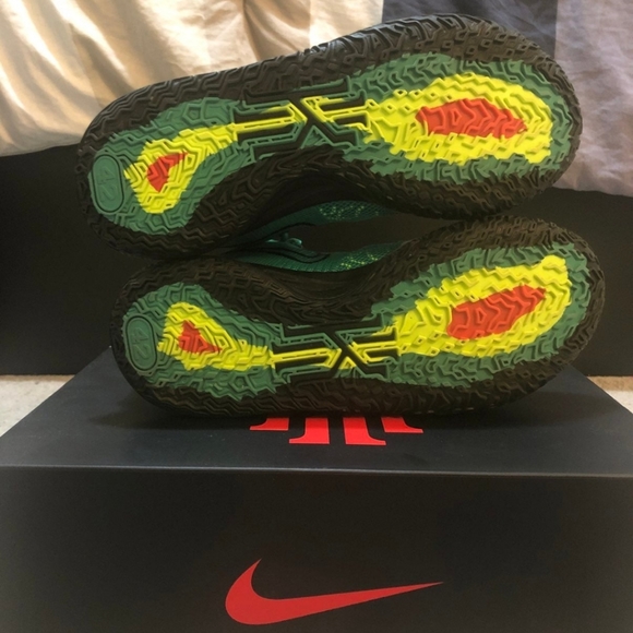 *SOLD* via Mercari - Nike Kyrie 7 - Picture 3 of 3